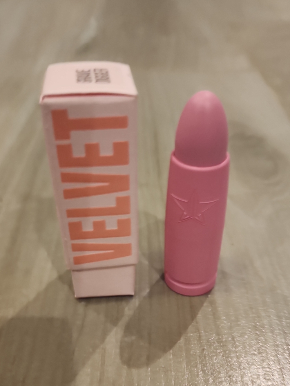 NWT Jeffree Star Velvet Trap Lip Stick- Grave Digger